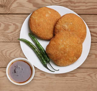 KACHORI WITH CHUTNEY-Railofy